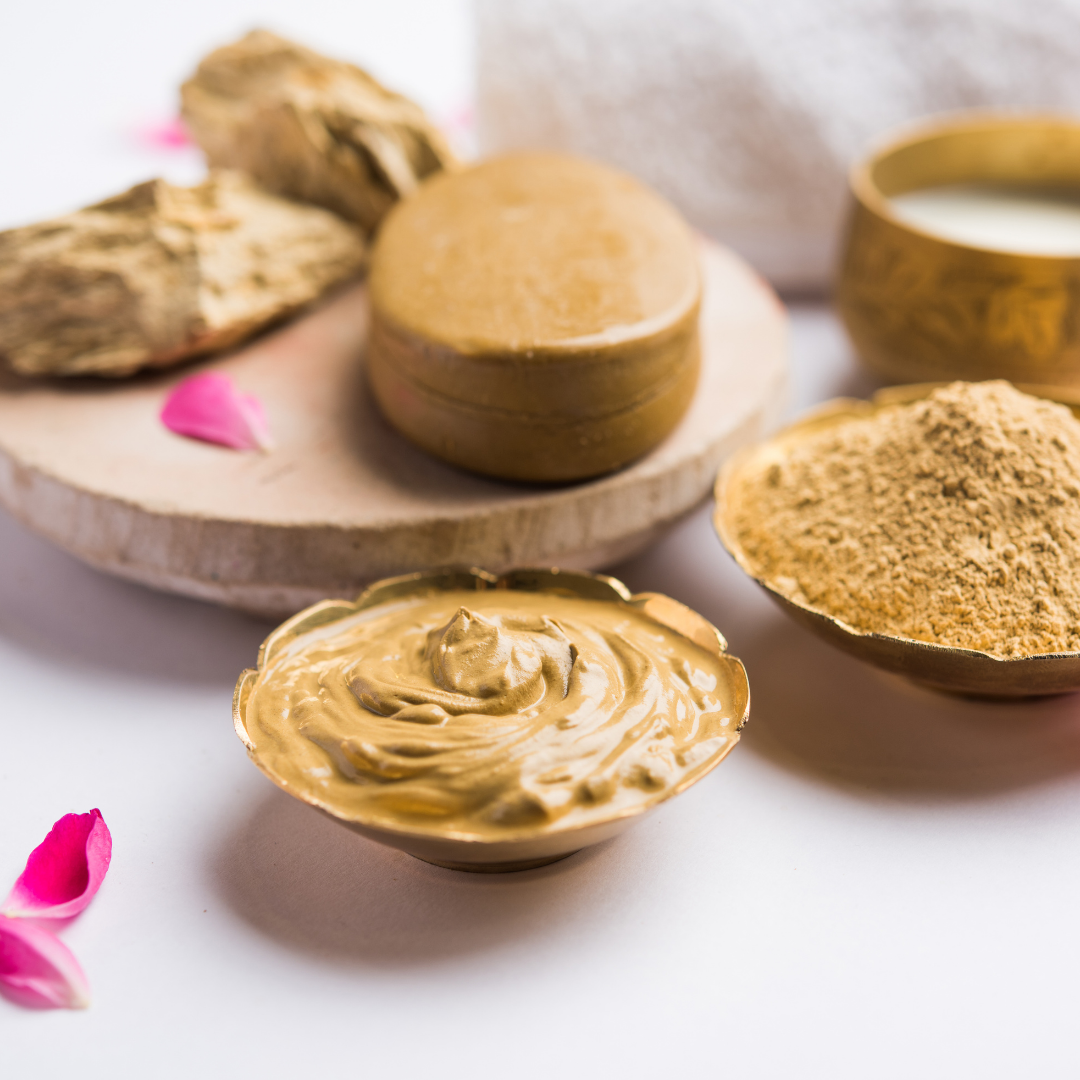 9 Benefits of turmeric and multani mitti face pack